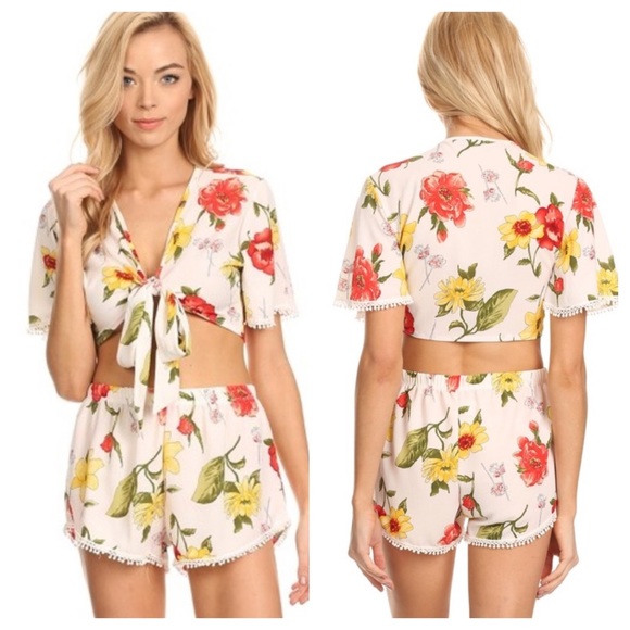 Dresses & Skirts - LAST 1️⃣ Floral Top and Short set